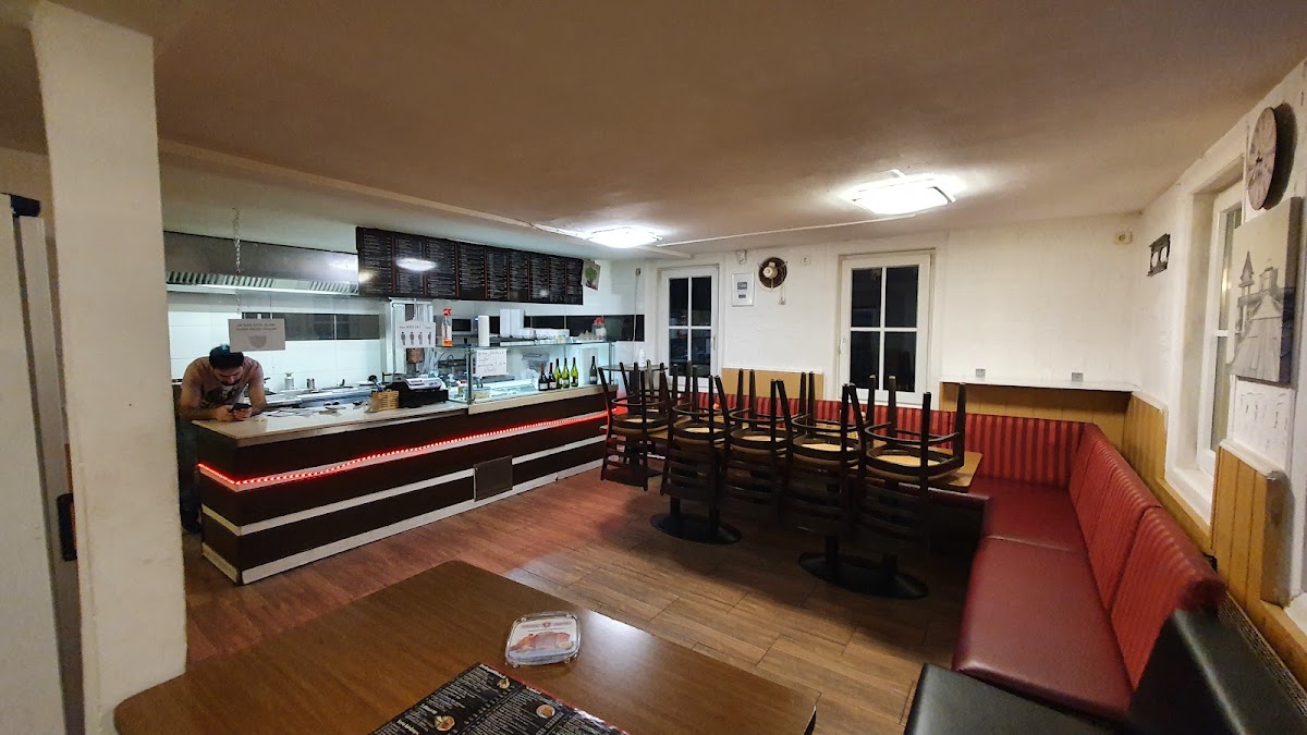 Eiserner Grill & Pizzahaus-9